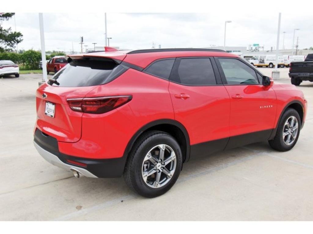 used 2024 Chevrolet Blazer car, priced at $30,554