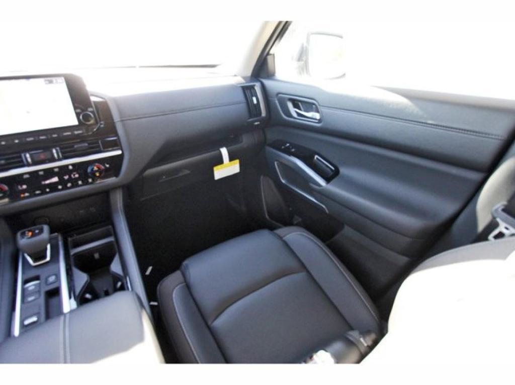 new 2025 Nissan Pathfinder car, priced at $44,550