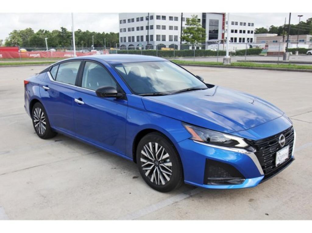 new 2025 Nissan Altima car, priced at $27,578