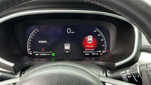 used 2023 Acura MDX car, priced at $37,495