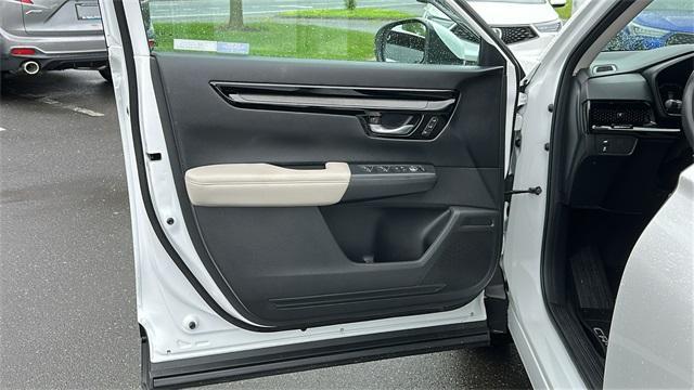 used 2023 Honda CR-V car, priced at $32,998