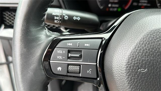 used 2023 Honda CR-V car, priced at $32,998