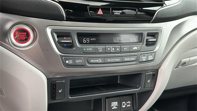 used 2022 Honda Pilot car, priced at $30,998