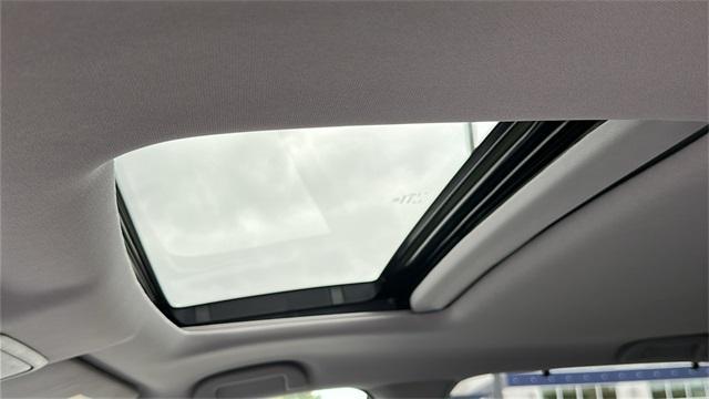used 2022 Honda Pilot car, priced at $30,998