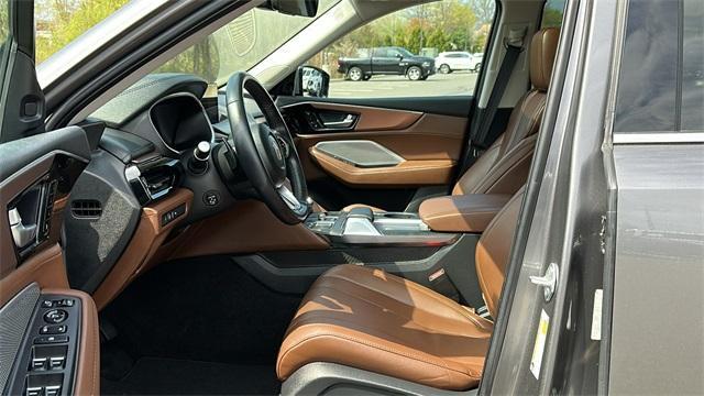 used 2022 Acura MDX car, priced at $37,986
