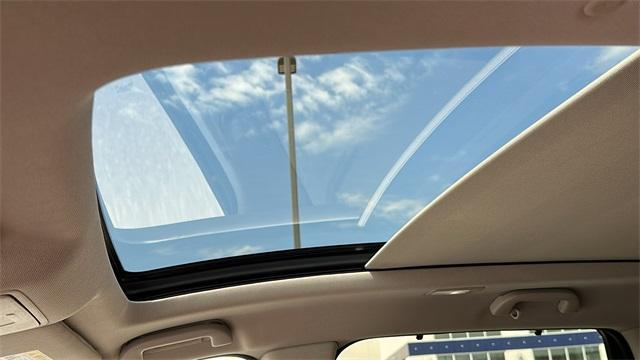 used 2022 Acura MDX car, priced at $37,986