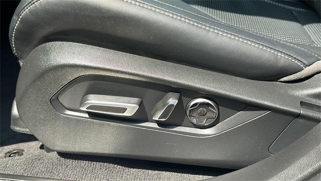 used 2024 Acura RDX car, priced at $41,900