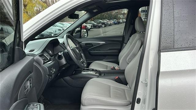 used 2023 Honda Passport car, priced at $31,634