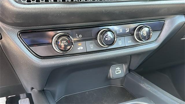 used 2025 Honda HR-V car, priced at $26,789