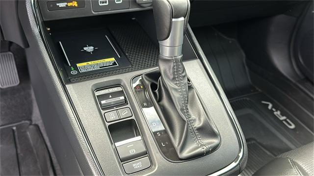 used 2025 Honda CR-V car, priced at $36,072