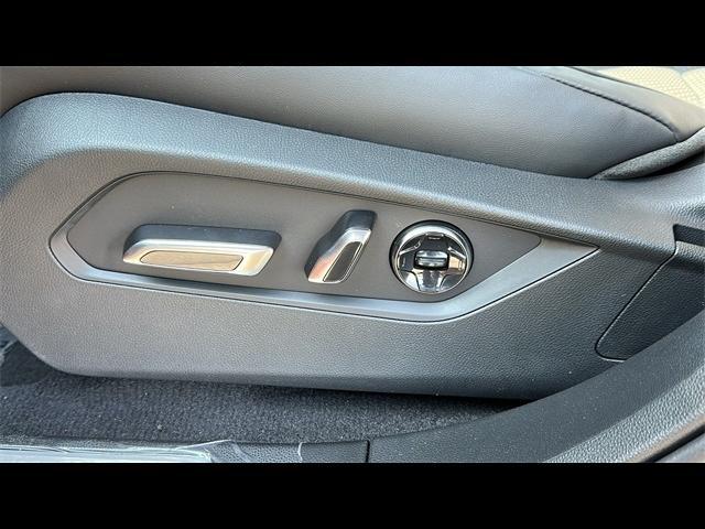 new 2025 Acura RDX car, priced at $56,400