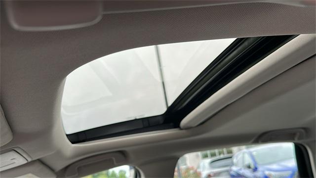 used 2025 Acura TLX car, priced at $40,995