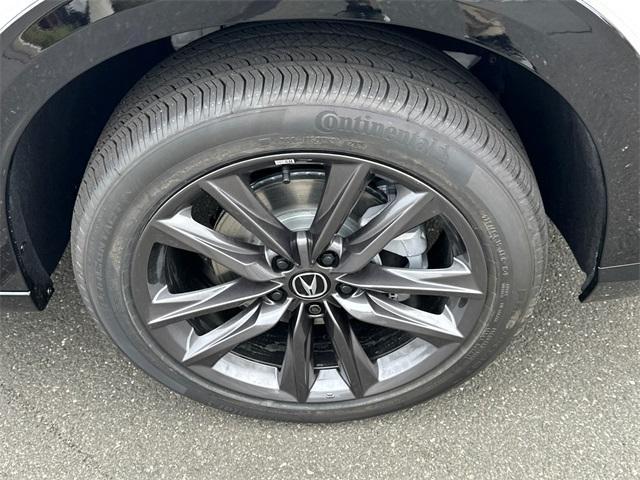 new 2025 Acura ADX car, priced at $41,950