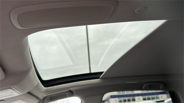 used 2023 Acura RDX car, priced at $37,998