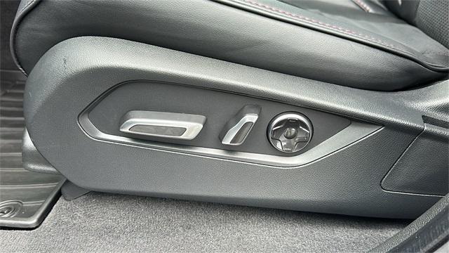 used 2023 Acura MDX car, priced at $39,779