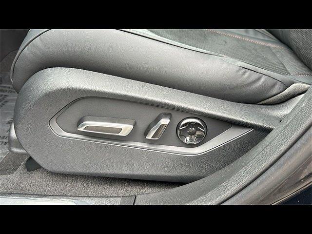 new 2026 Acura RDX car, priced at $52,650