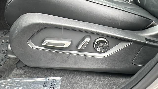 used 2026 Acura MDX car, priced at $54,899