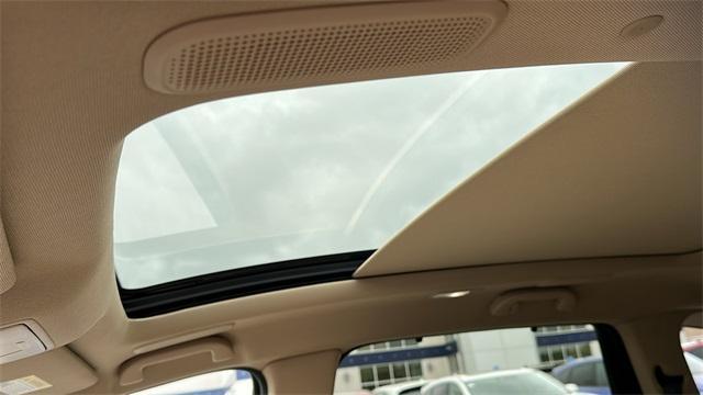 used 2025 Acura MDX car, priced at $53,995