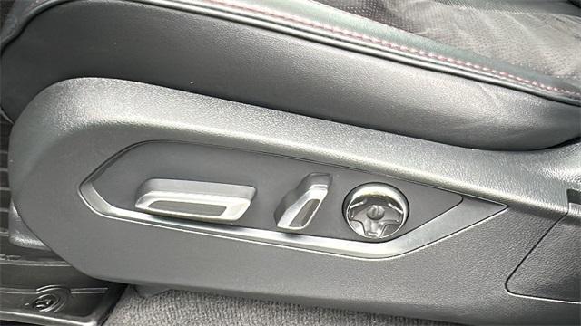 used 2023 Acura MDX car, priced at $44,085