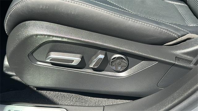 used 2025 Acura RDX car, priced at $44,490