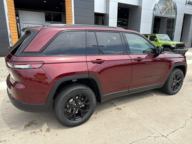 new 2025 Jeep Grand Cherokee car, priced at $42,499