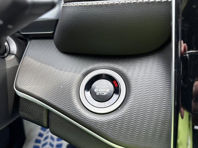 new 2025 Jeep Grand Cherokee car, priced at $42,499