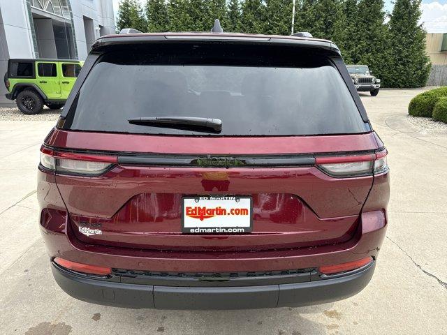 new 2025 Jeep Grand Cherokee car, priced at $42,499