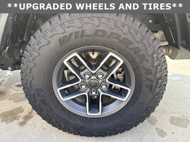 used 2021 Jeep Gladiator car, priced at $32,442