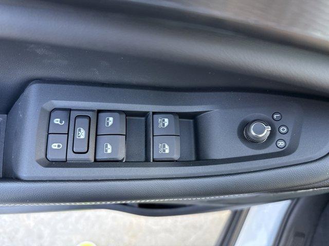 new 2025 Jeep Grand Cherokee L car, priced at $46,999