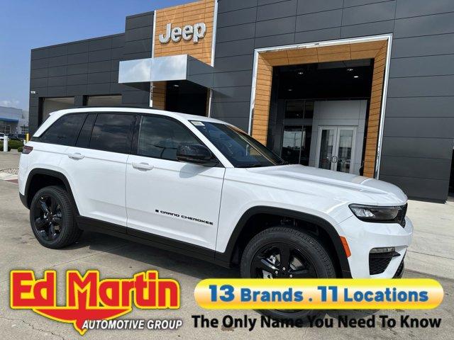 new 2024 Jeep Grand Cherokee car, priced at $49,999