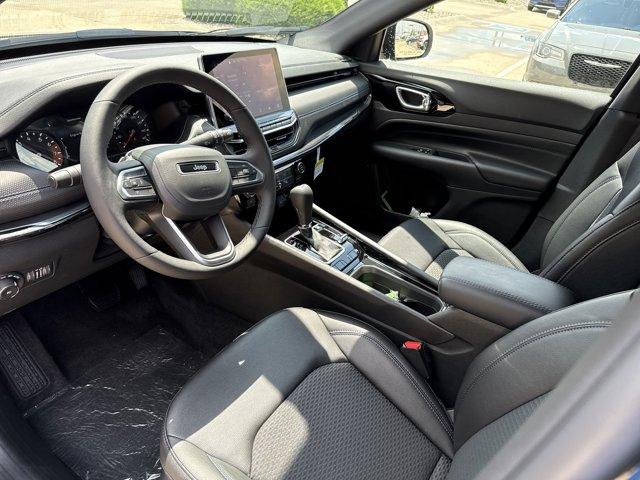 new 2025 Jeep Compass car, priced at $31,999