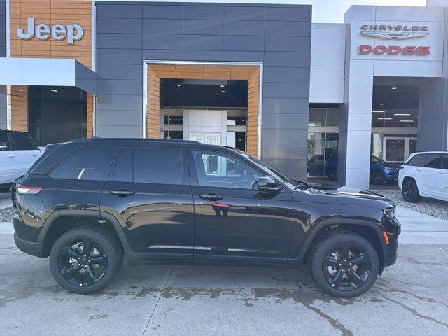 new 2025 Jeep Grand Cherokee car, priced at $53,460