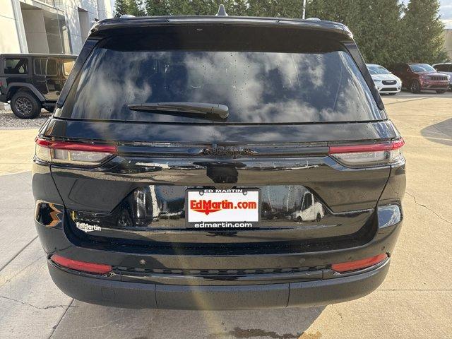 new 2025 Jeep Grand Cherokee car, priced at $44,749