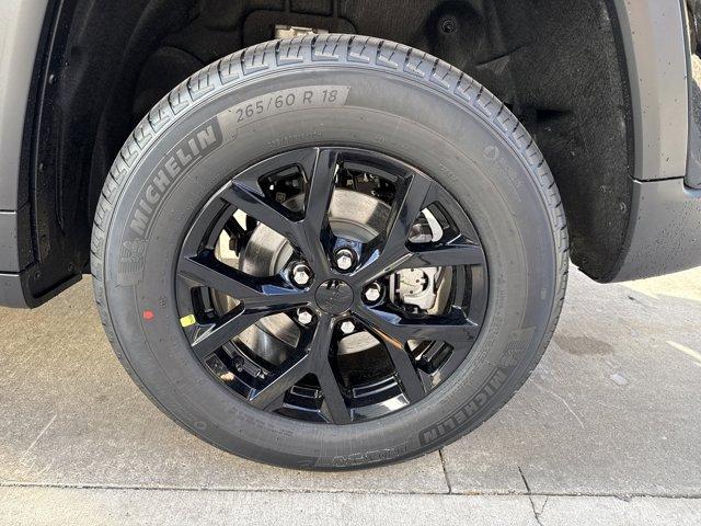 new 2025 Jeep Grand Cherokee car, priced at $44,749