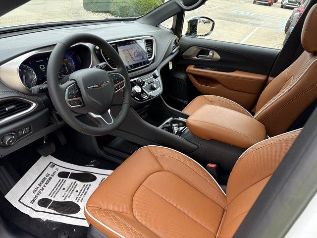 new 2025 Chrysler Pacifica car, priced at $56,999