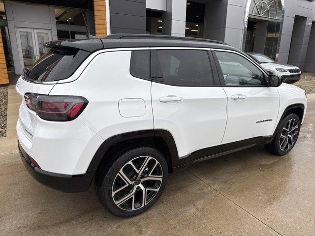 new 2025 Jeep Compass car, priced at $36,999