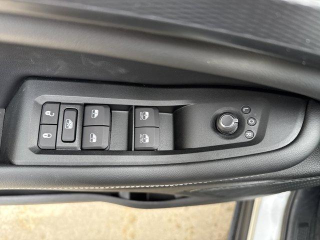 new 2025 Jeep Grand Cherokee car, priced at $45,499