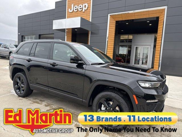 new 2025 Jeep Grand Cherokee car, priced at $49,999