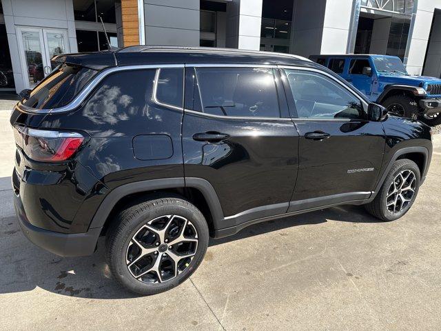 new 2026 Jeep Compass car, priced at $33,999