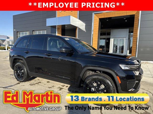 new 2025 Jeep Grand Cherokee car, priced at $43,999