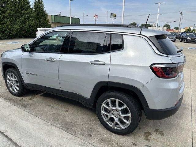 new 2024 Jeep Compass car, priced at $31,499