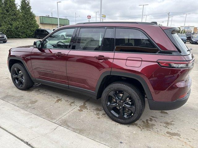 new 2025 Jeep Grand Cherokee car, priced at $49,999