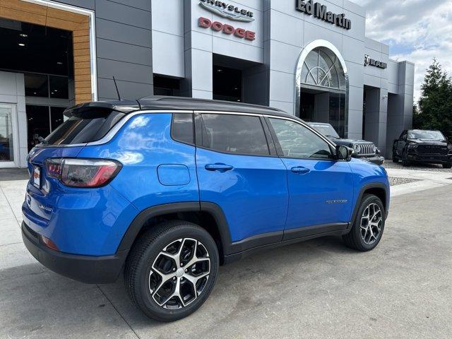 new 2024 Jeep Compass car, priced at $31,999