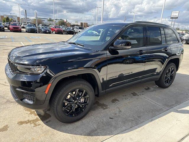 new 2025 Jeep Grand Cherokee car, priced at $44,999