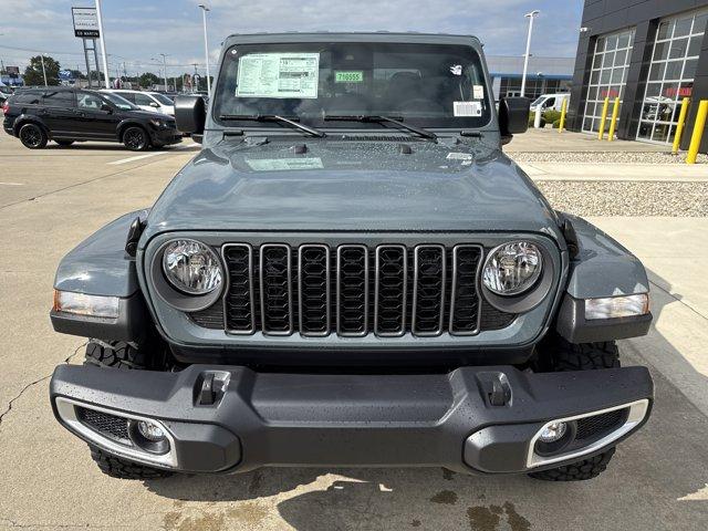 new 2025 Jeep Gladiator car, priced at $47,499