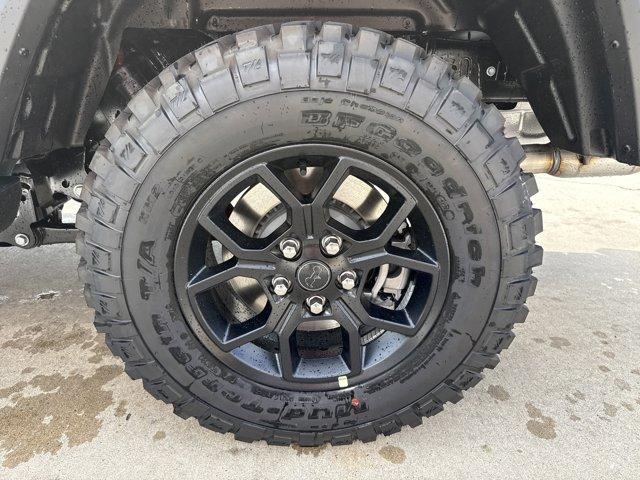 new 2025 Jeep Gladiator car, priced at $47,499