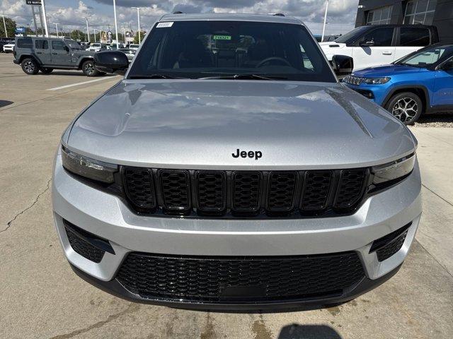 new 2025 Jeep Grand Cherokee car, priced at $49,999