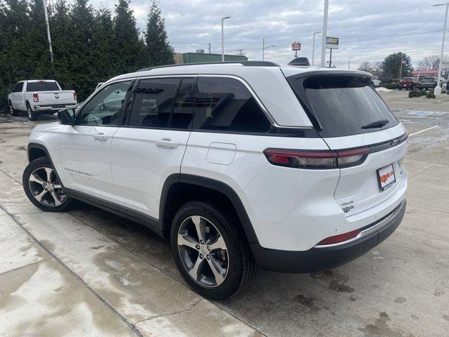 used 2023 Jeep Grand Cherokee car, priced at $37,115