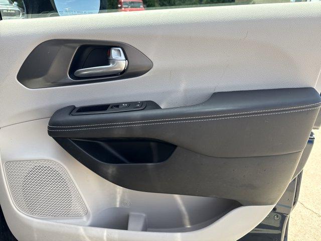 used 2024 Chrysler Pacifica car, priced at $40,888
