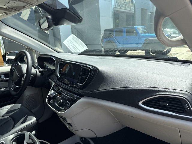 used 2024 Chrysler Pacifica car, priced at $40,888